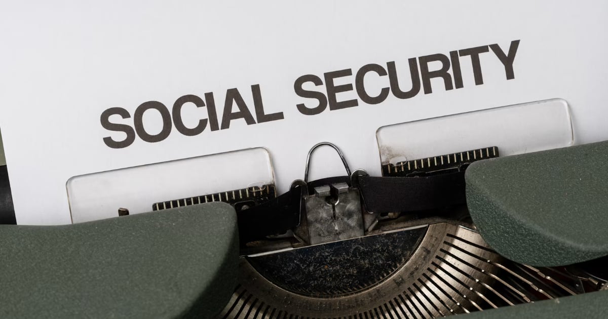 Social Security Just Got a 3.6% Raise. Here’s What it Means for Bond Investors.